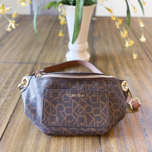 CALVIN KLEIN Belt Bag - Picture 3 of 9